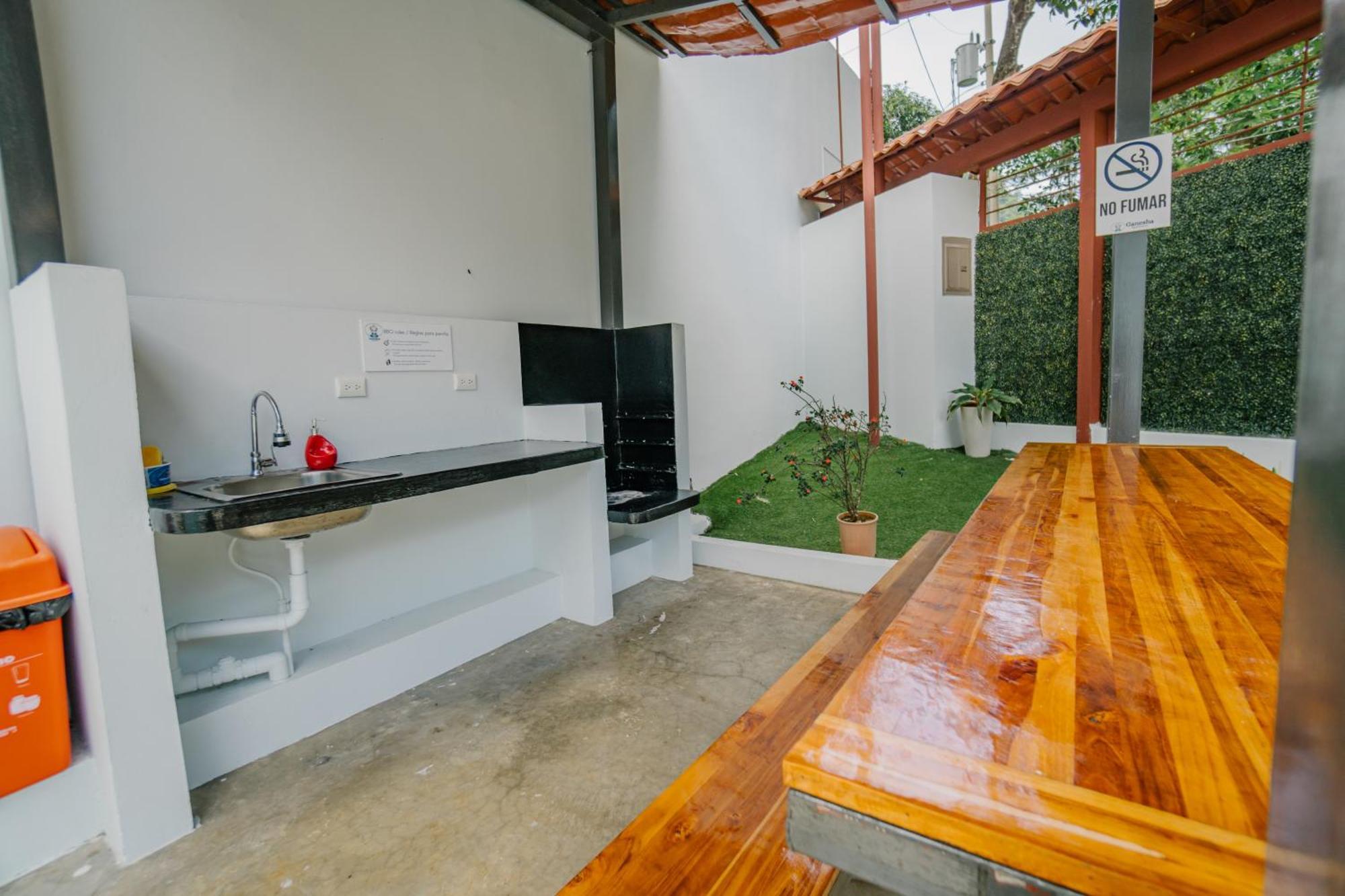 Apartamentos Ganesha Jacó Exterior foto