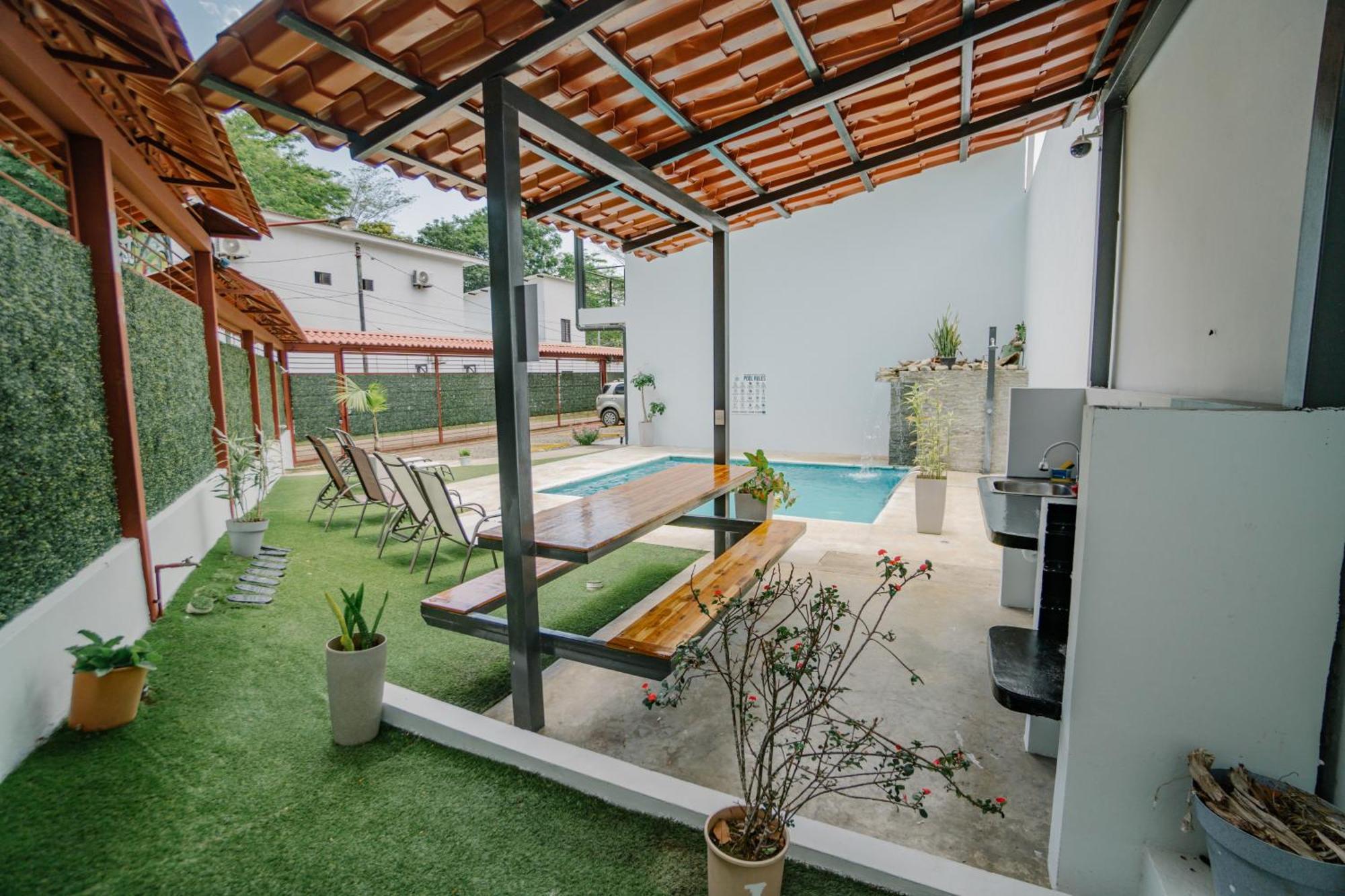 Apartamentos Ganesha Jacó Exterior foto