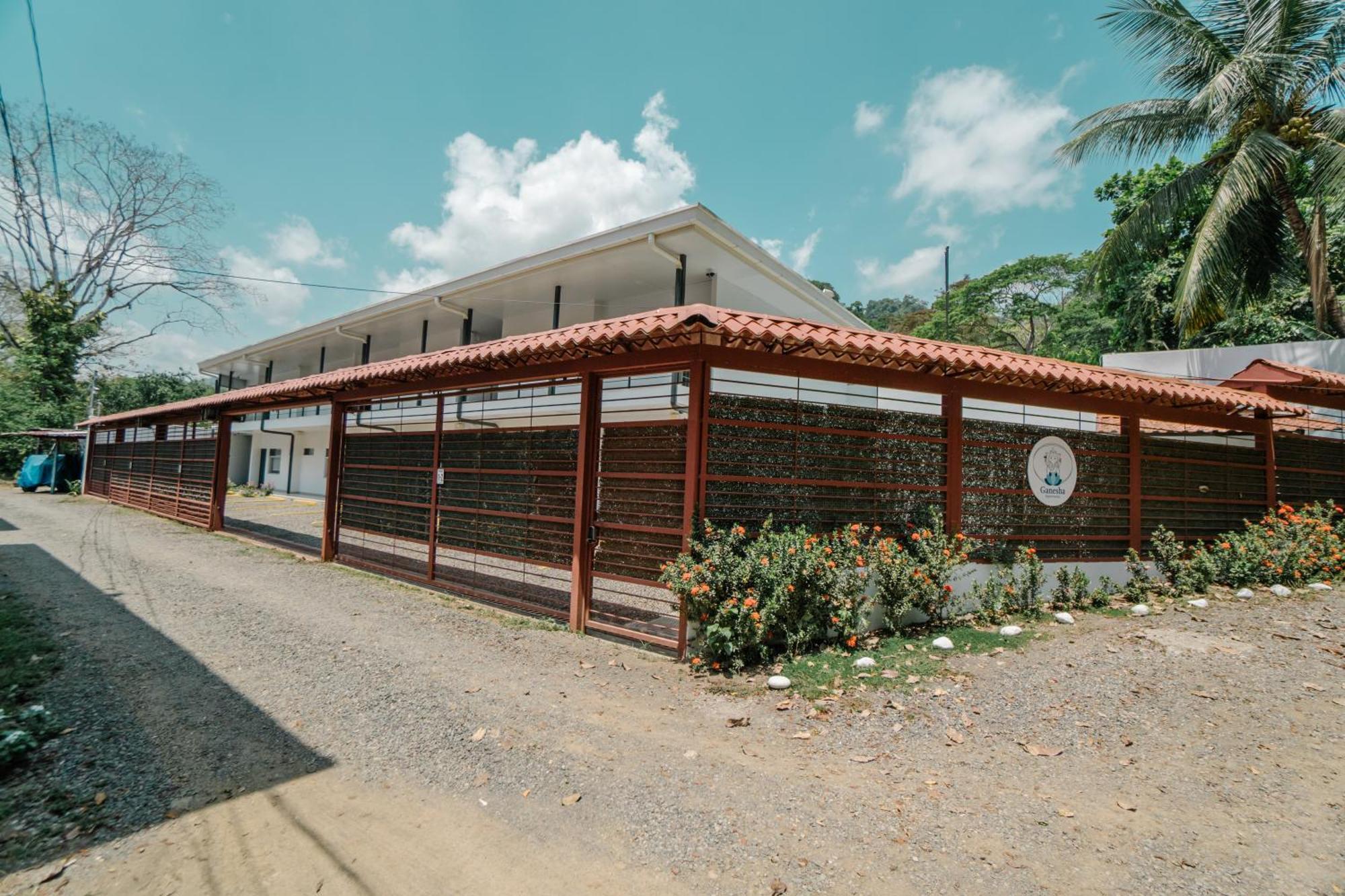 Apartamentos Ganesha Jacó Exterior foto